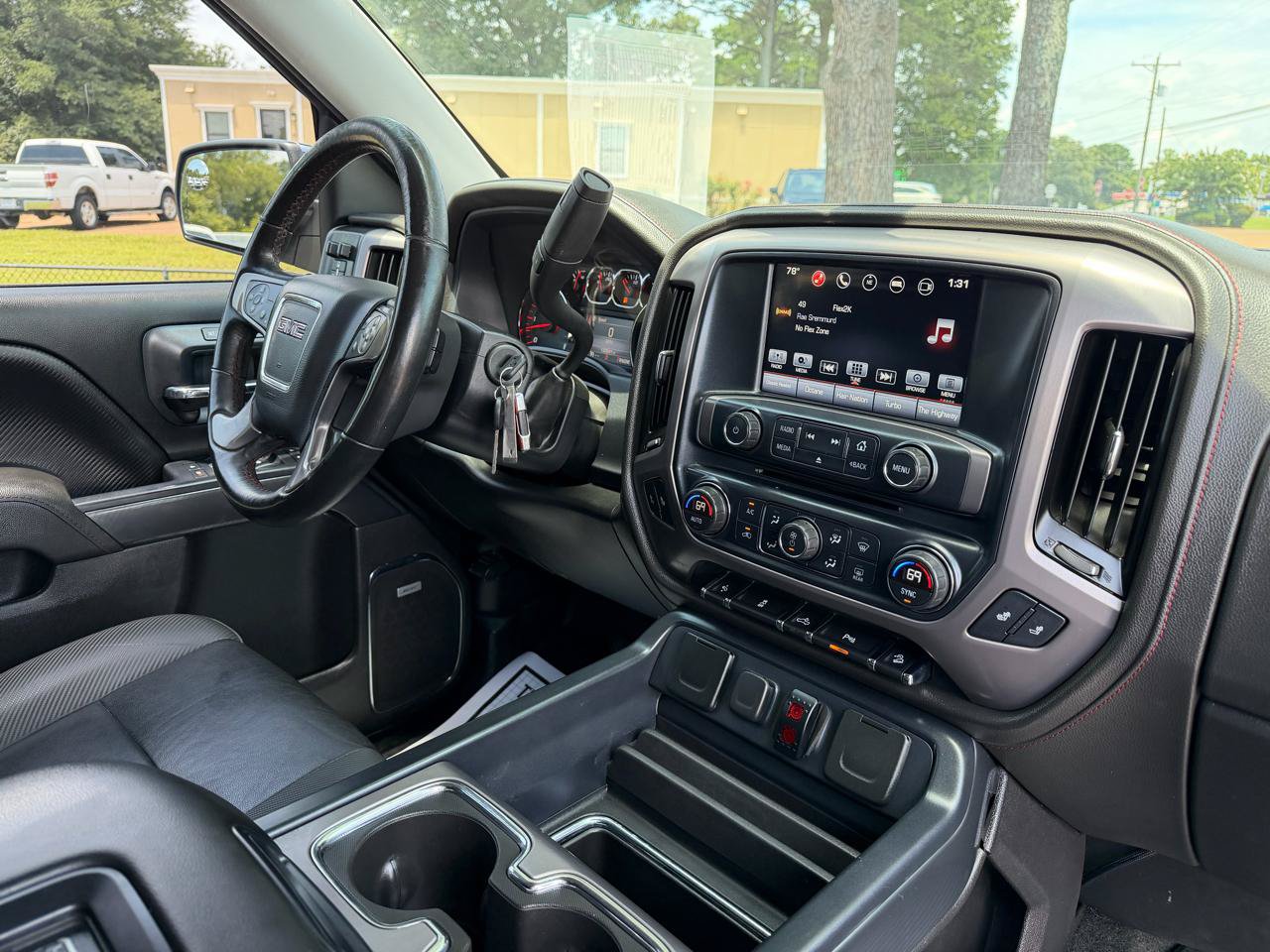Used 2016 GMC Sierra 1500 SLT w/ All-Terrain Package AWD/4WD image 15