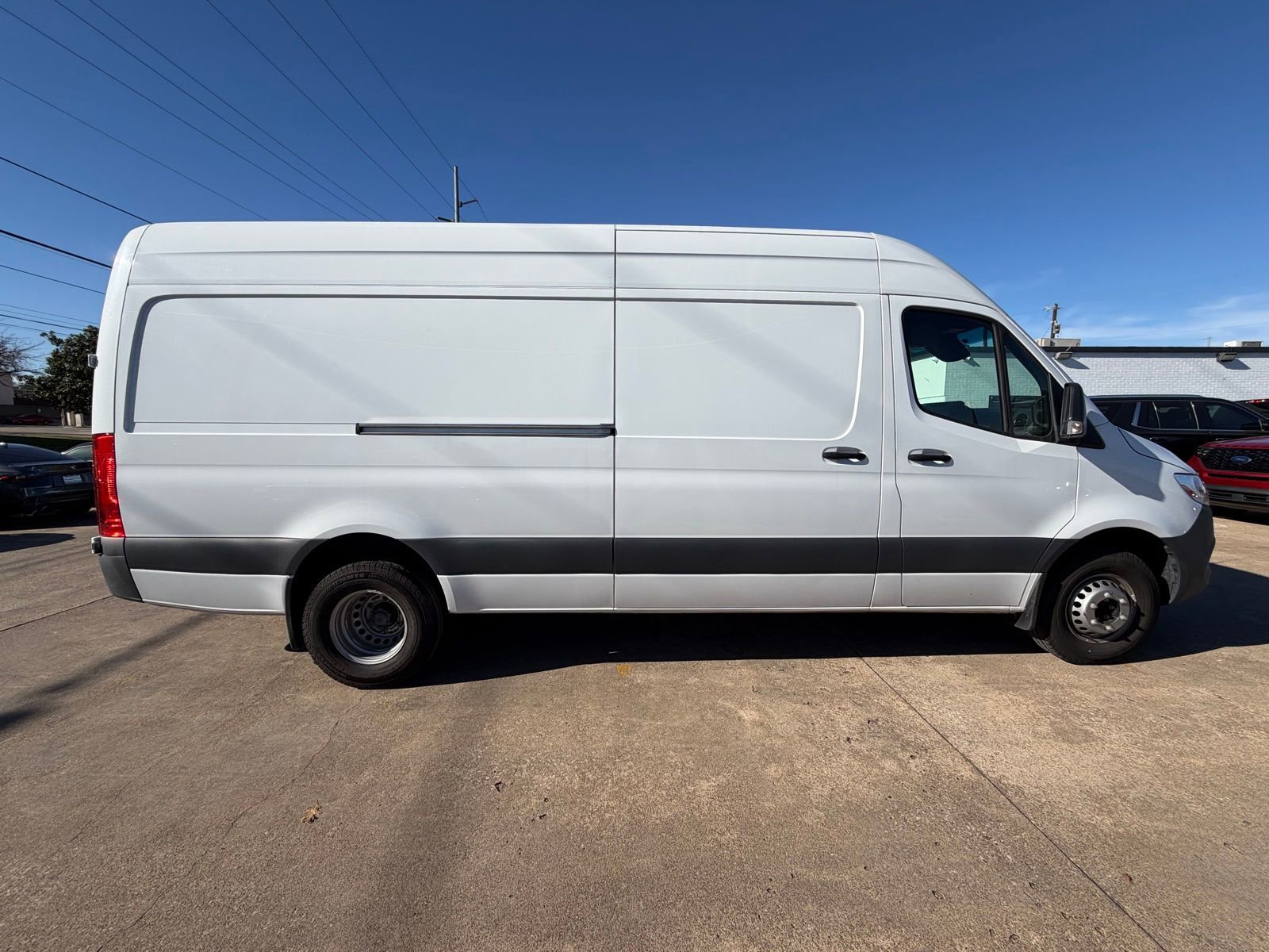 Used 2022 Mercedes-Benz Sprinter 3500 image 8