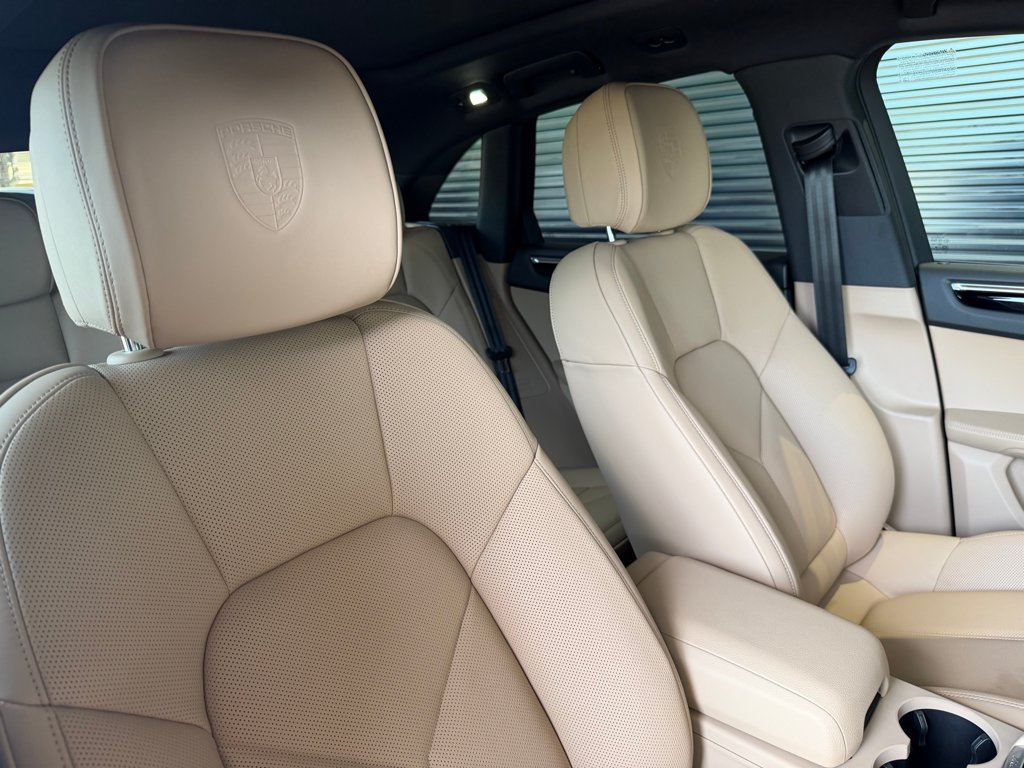 New 2026 Porsche Macan AWD/4WD image 31