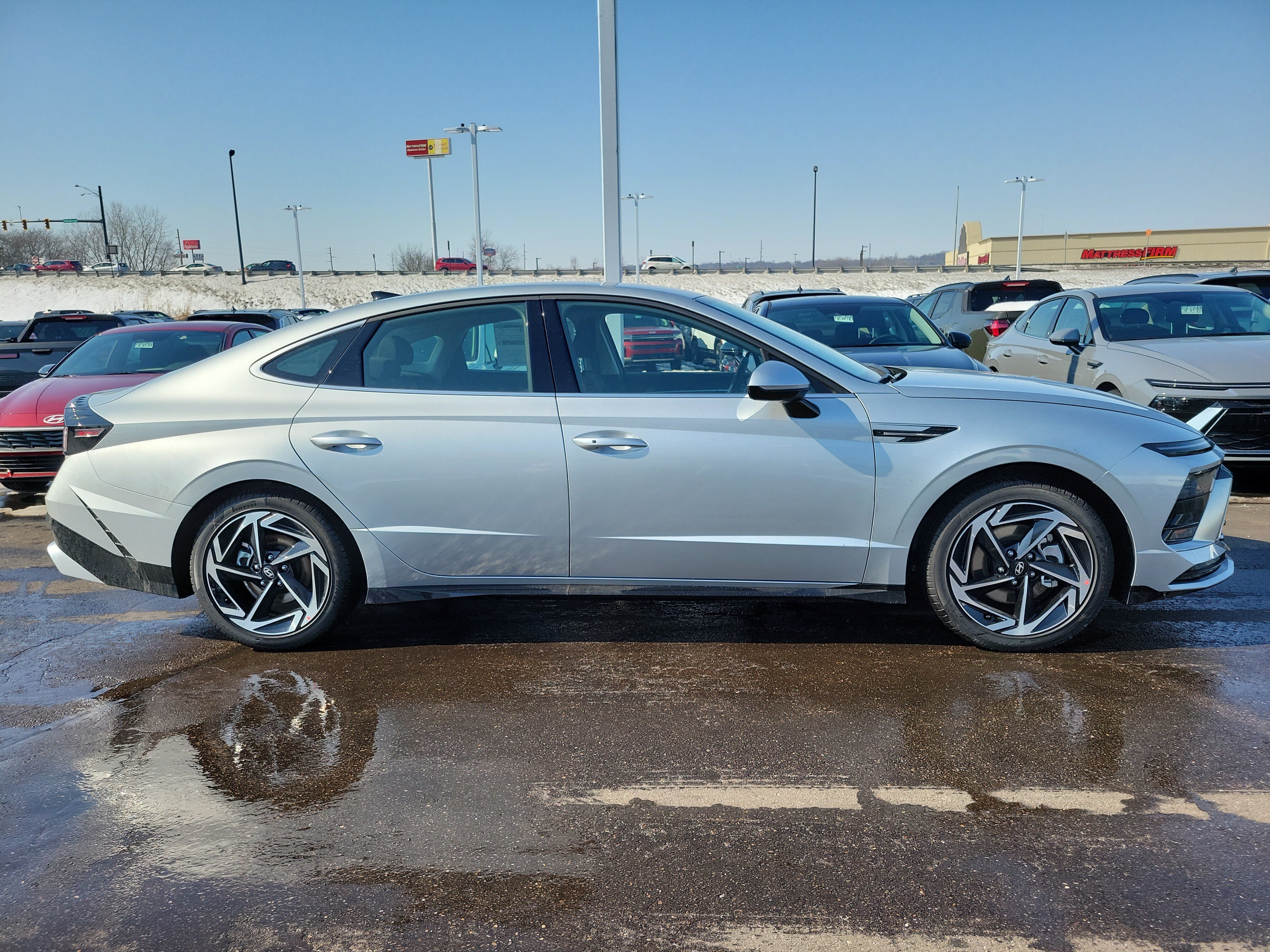 New 2026 Hyundai Sonata SEL FWD image 3