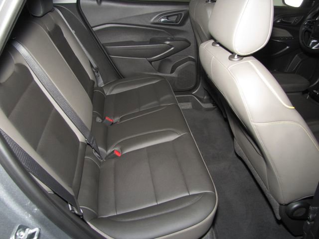 Used 2025 Chevrolet Trax ACTIV w/ Driver Confidence Package image 17