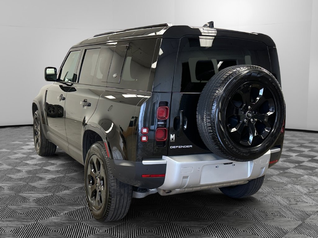 Used 2023 Land Rover Defender 110 S AWD/4WD image 5