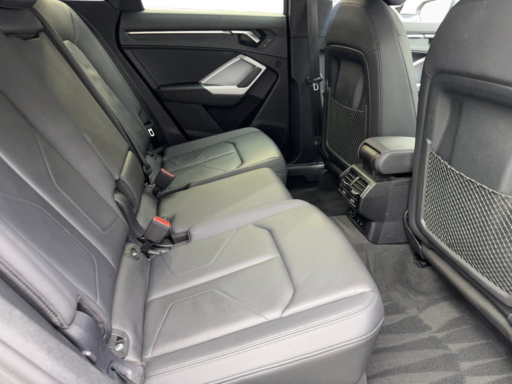Used 2024 Audi Q3 2.0T Premium AWD/4WD image 40