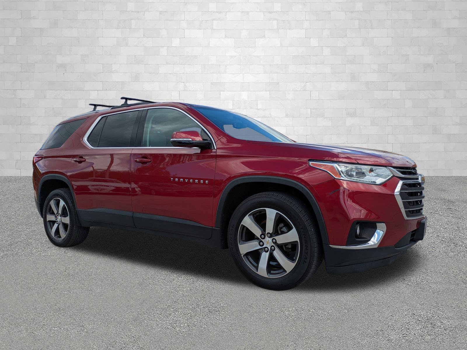 Used 2018 Chevrolet Traverse LT video 1