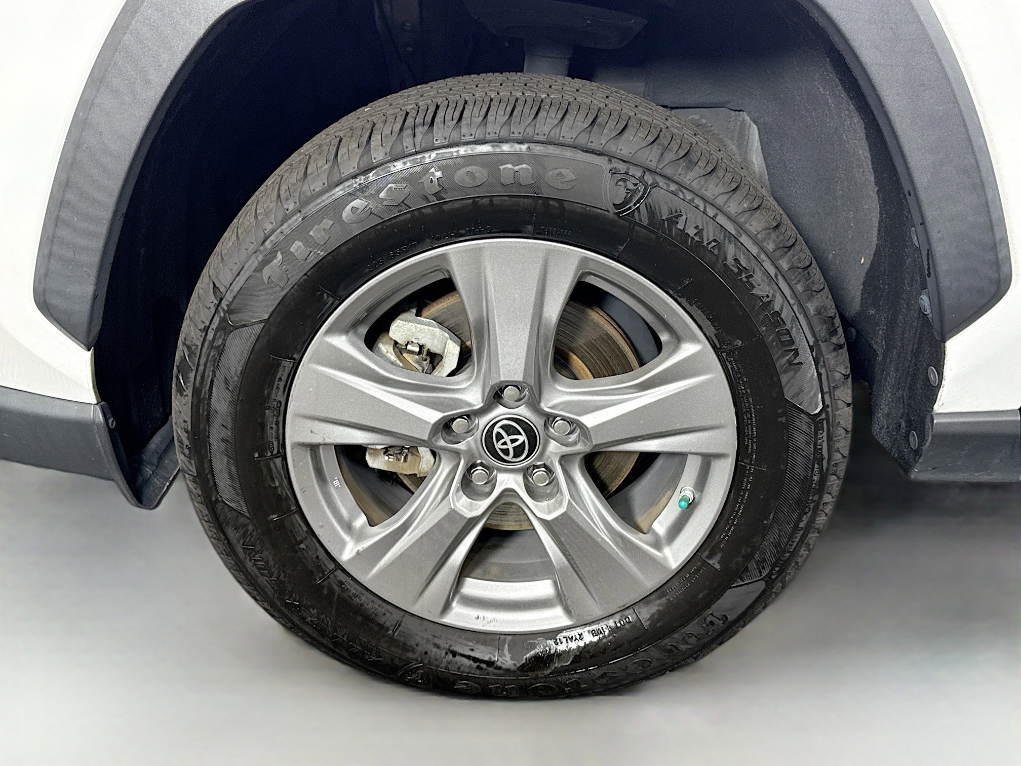 Used 2022 Toyota RAV4 LE image 37