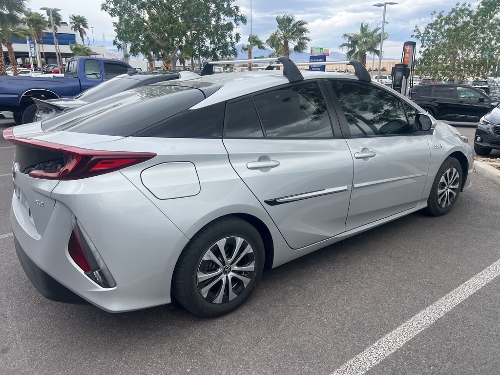 Used 2022 Toyota Prius Prime XLE FWD image 30