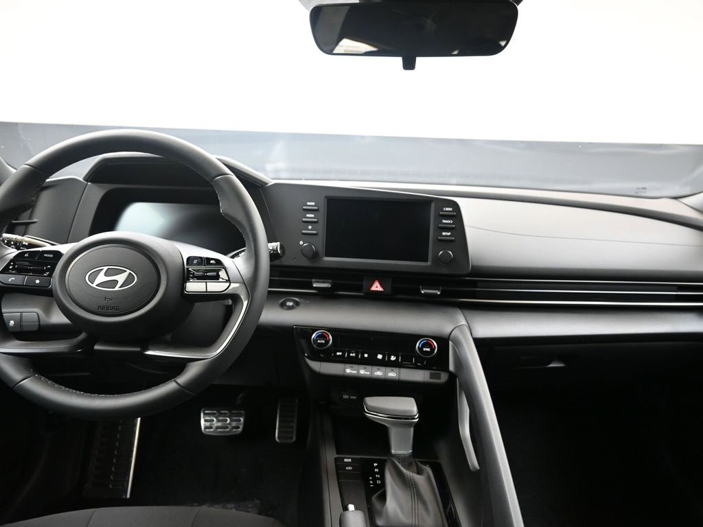 New 2026 Hyundai Elantra Sport image 22