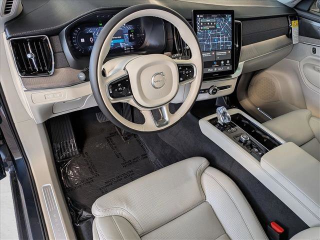 New 2026 Volvo XC90 T8 Ultra w/ Protection Package Premier image 3