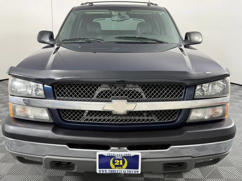 Used 2004 Chevrolet Avalanche Z71 w/ Sun And Sound Package AWD/4WD image 3