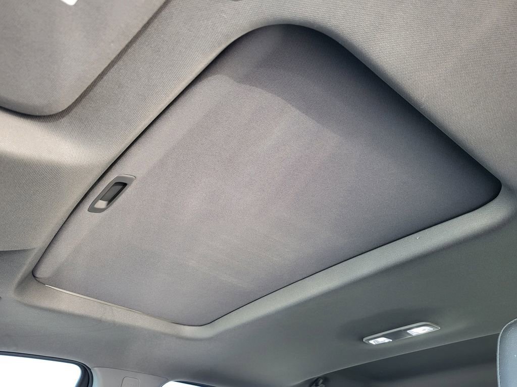 Used 2022 Chevrolet Silverado 1500 LTZ w/ LTZ Premium Package image 19