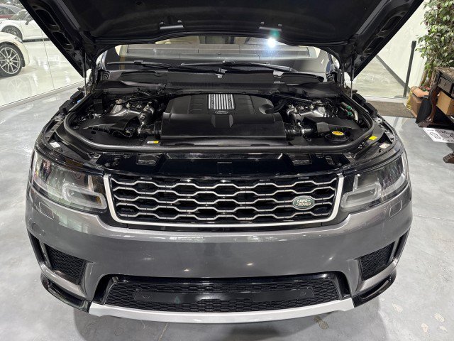 Used 2019 Land Rover Range Rover Sport HSE AWD/4WD image 7