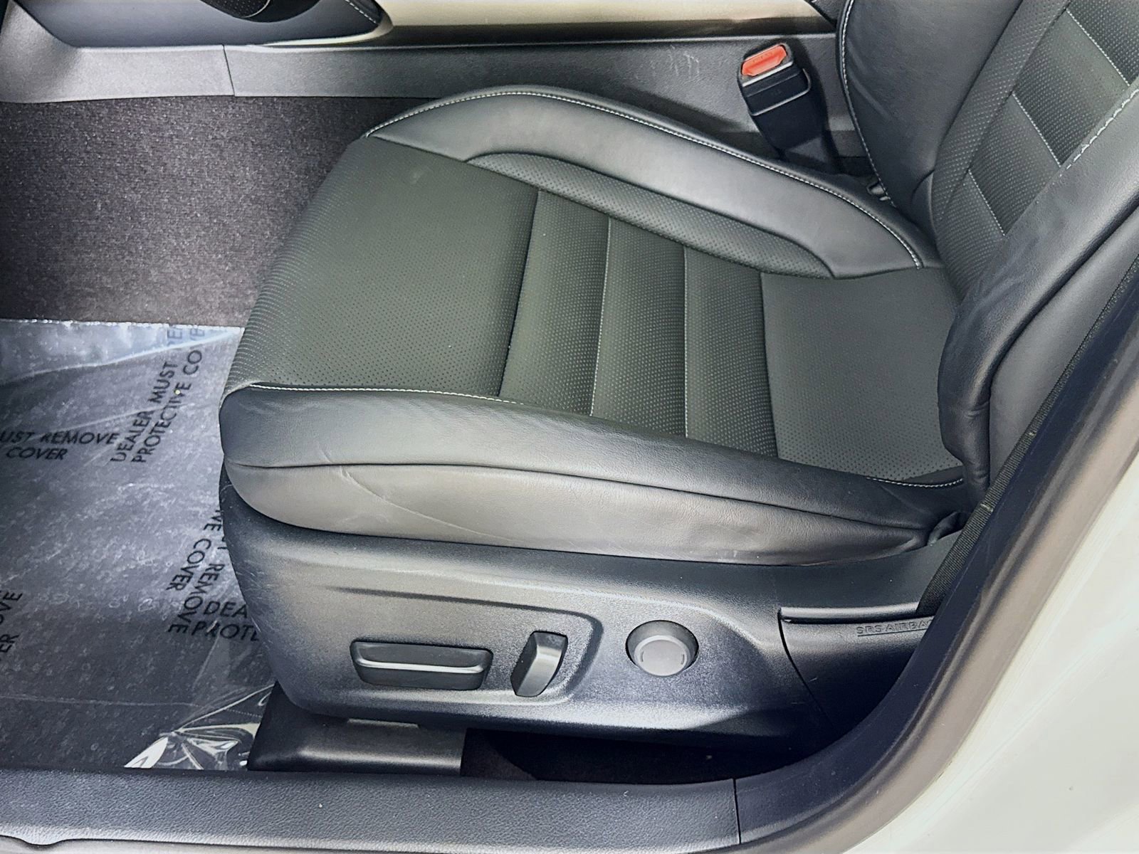 Used 2019 Lexus IS 300 F Sport w/ F Sport Package image 18