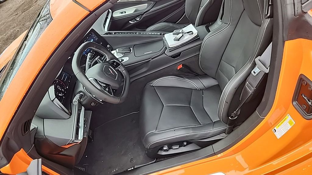 Used 2023 Chevrolet Corvette Stingray Preferred Cpe w/ Z51 Performance Package RWD image 7