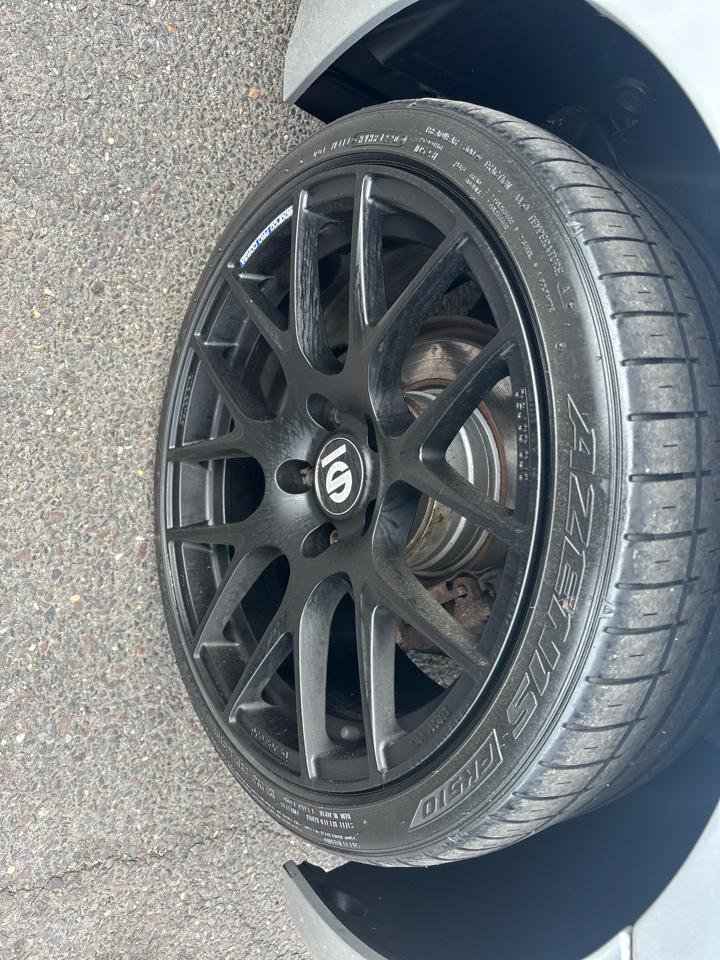 Used 2004 BMW Z4 2.5i RWD image 9