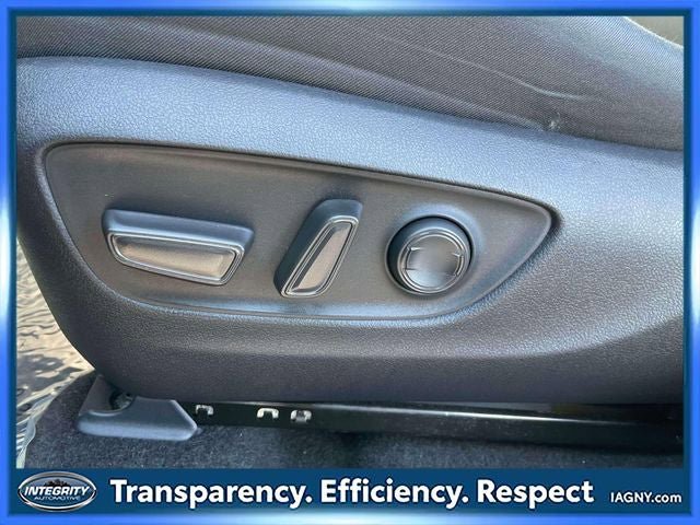 Used 2022 Toyota RAV4 XLE w/ Convenience Package AWD/4WD image 18