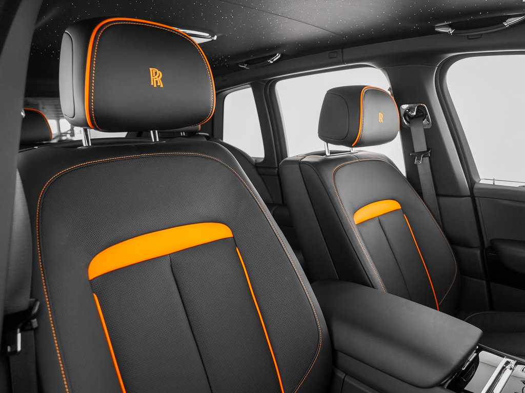 Certified 2024 Rolls-Royce Cullinan AWD/4WD image 31