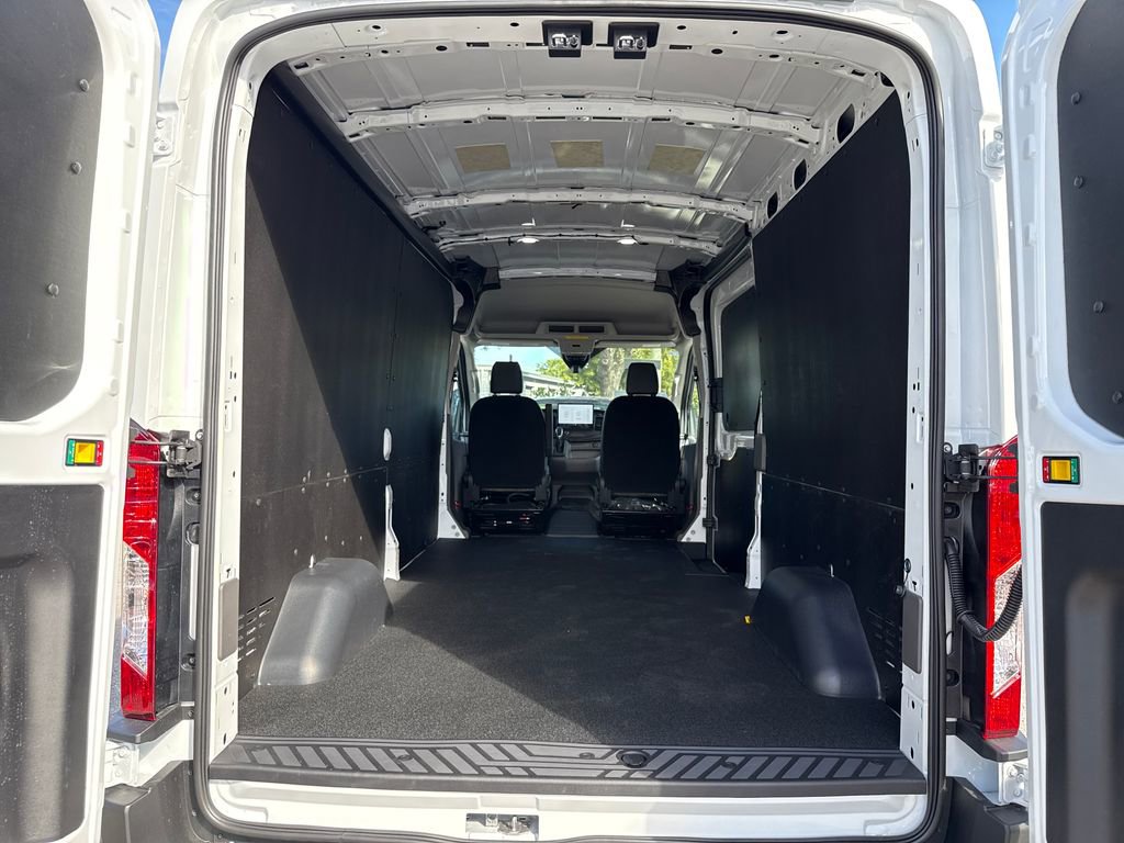 New 2026 Ford Transit 250 148 Medium Roof w/ Load Area Protection Package image 20