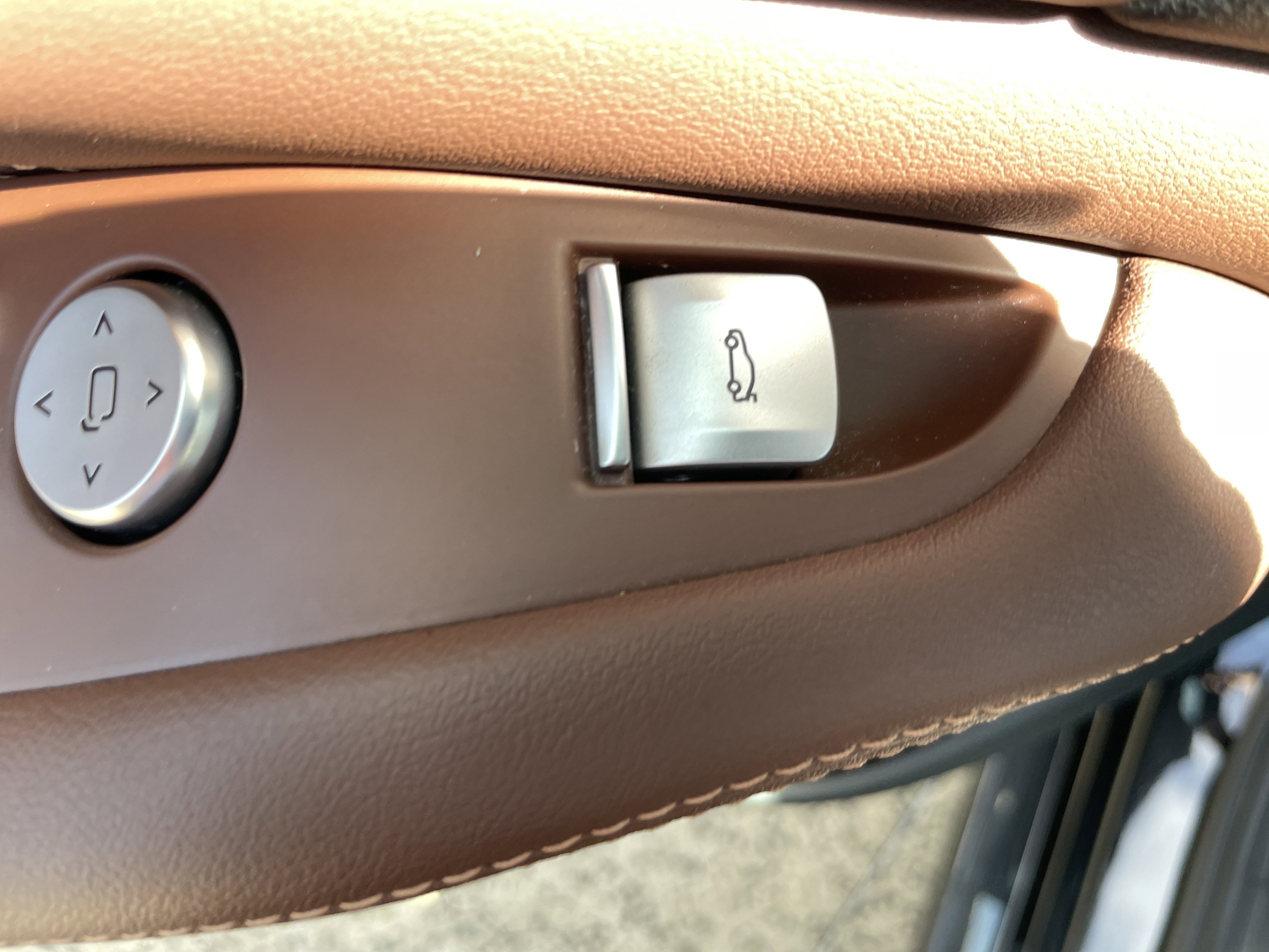 Used 2023 BMW X7 xDrive40i w/ Parking Assistance Package image 53