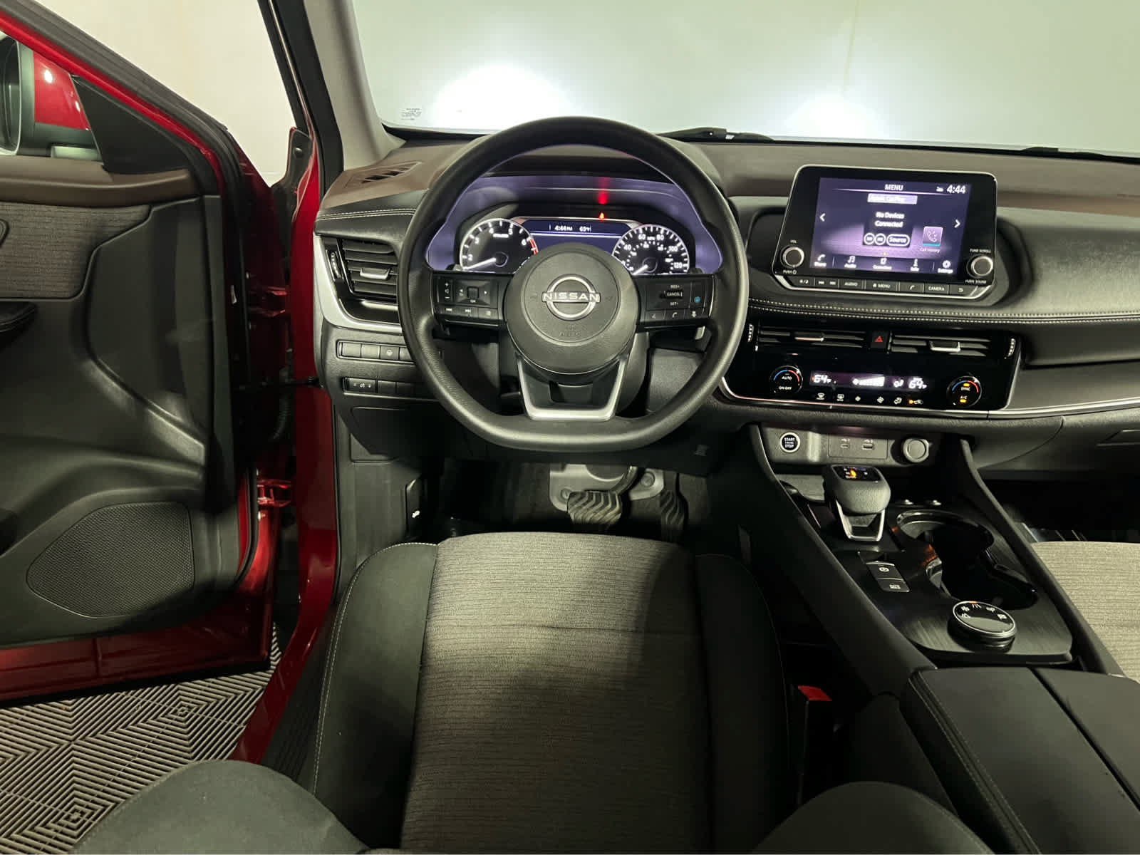 Certified 2022 Nissan Rogue SV AWD/4WD image 14