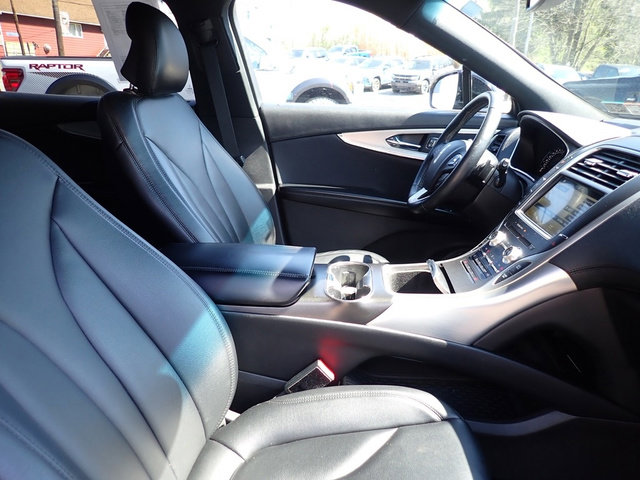 Used 2016 Lincoln MKX Premiere FWD image 9