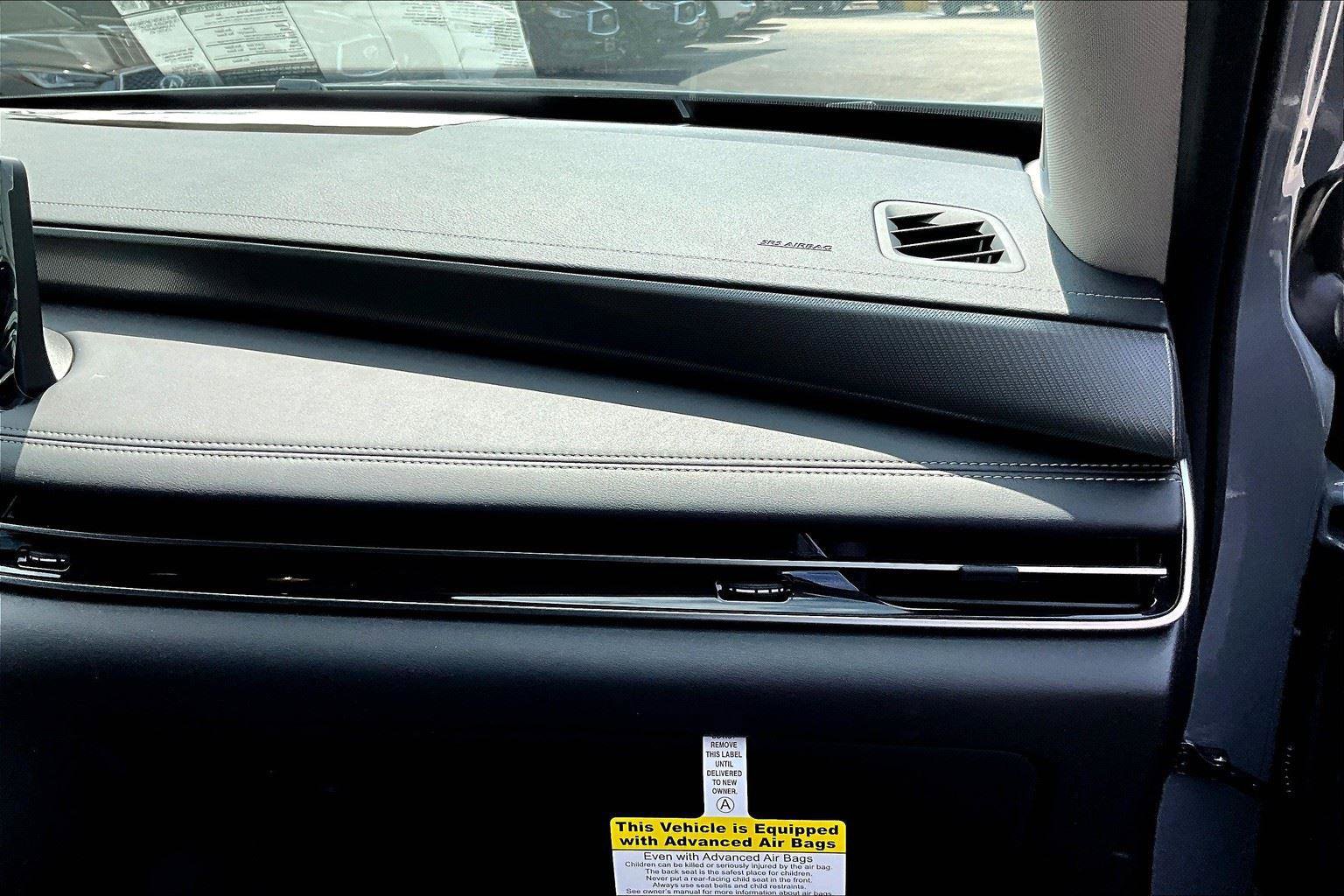 New 2026 INFINITI QX60 Luxe image 22