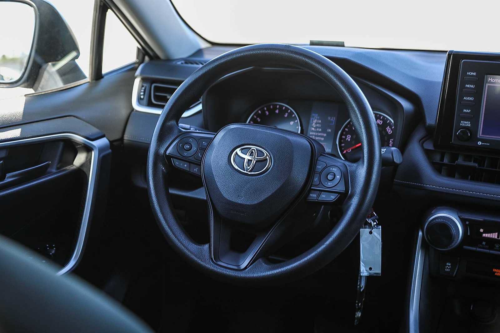 Certified 2022 Toyota RAV4 LE image 16