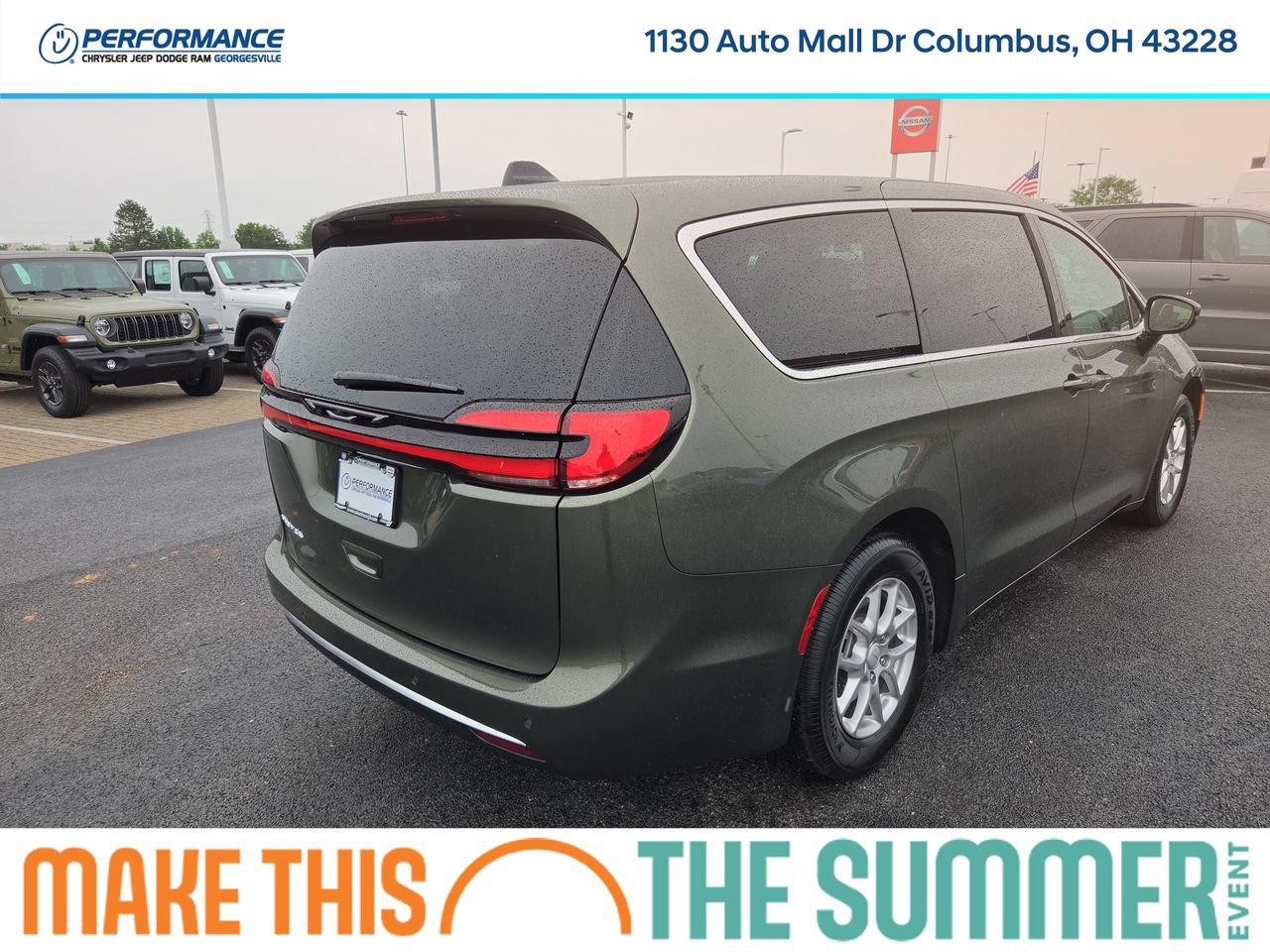 New 2027 Chrysler Pacifica Select FWD image 7