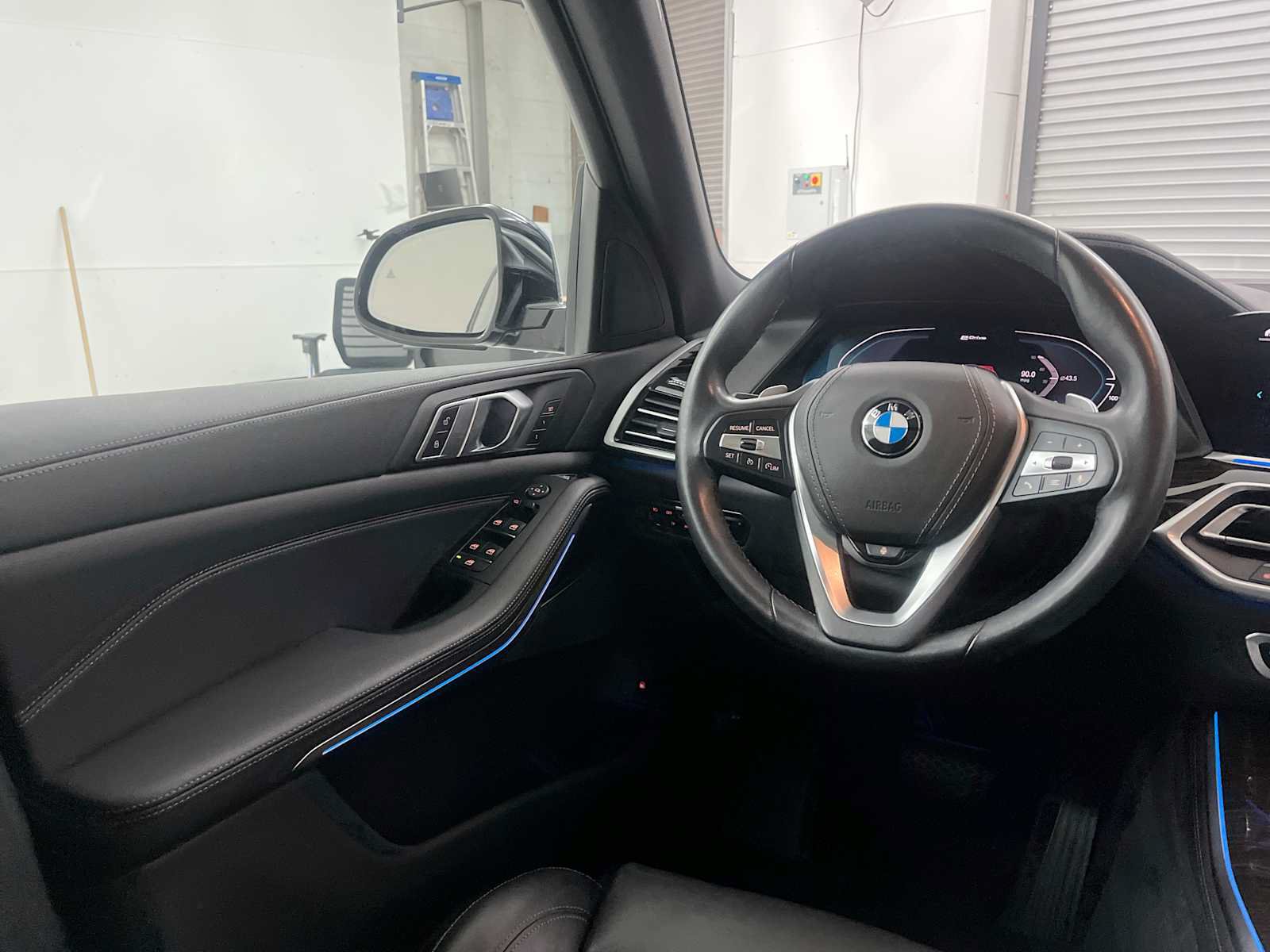 Used 2021 BMW X5 xDrive45e w/ Parking Assistance Package AWD/4WD image 15
