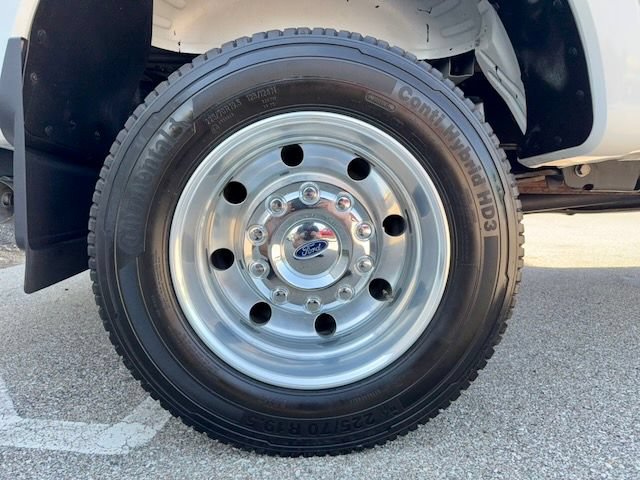 Used 2020 Ford F450 Limited w/ FX4 Off-Road Package AWD/4WD image 39