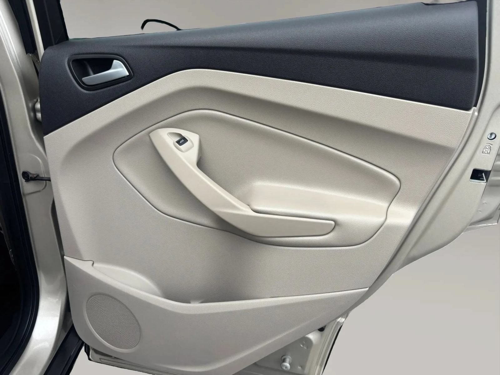 Used 2018 Ford Escape SEL FWD image 23