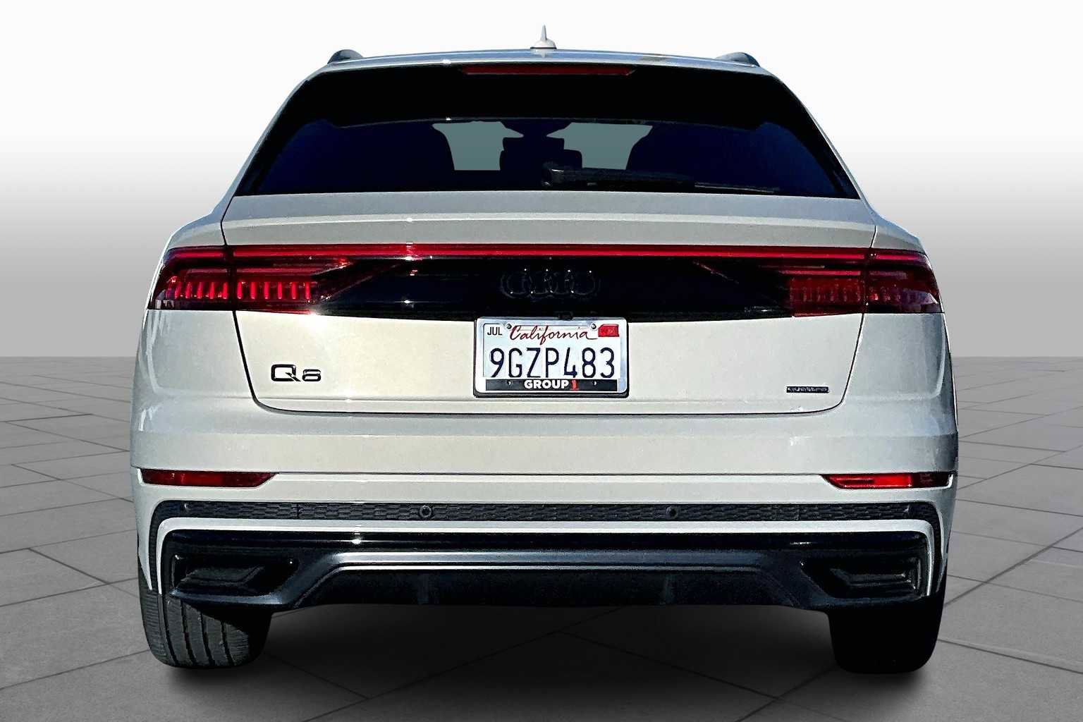 Used 2023 Audi Q8 Prestige w/ Prestige Package image 4