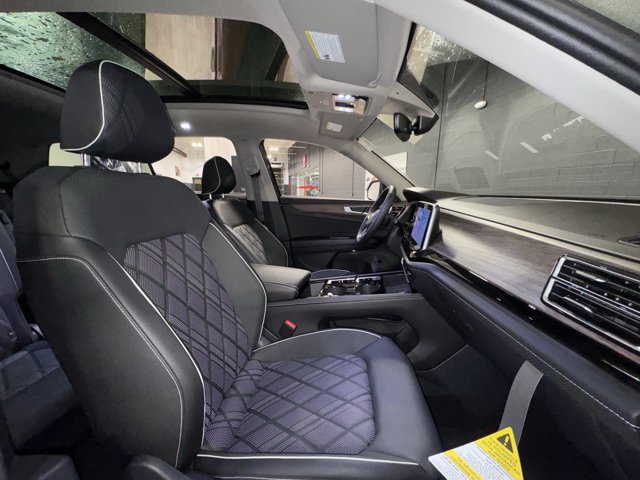 New 2026 Volkswagen Atlas SEL Premium R-Line image 9