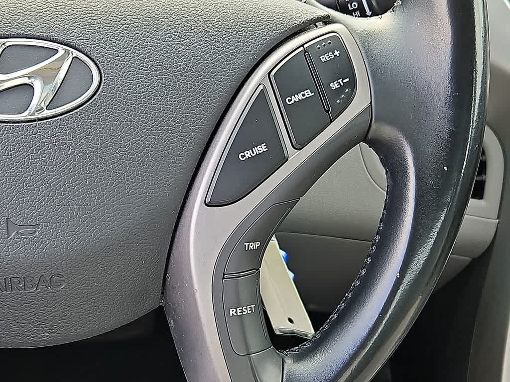 Used 2013 Hyundai Elantra Limited FWD image 21