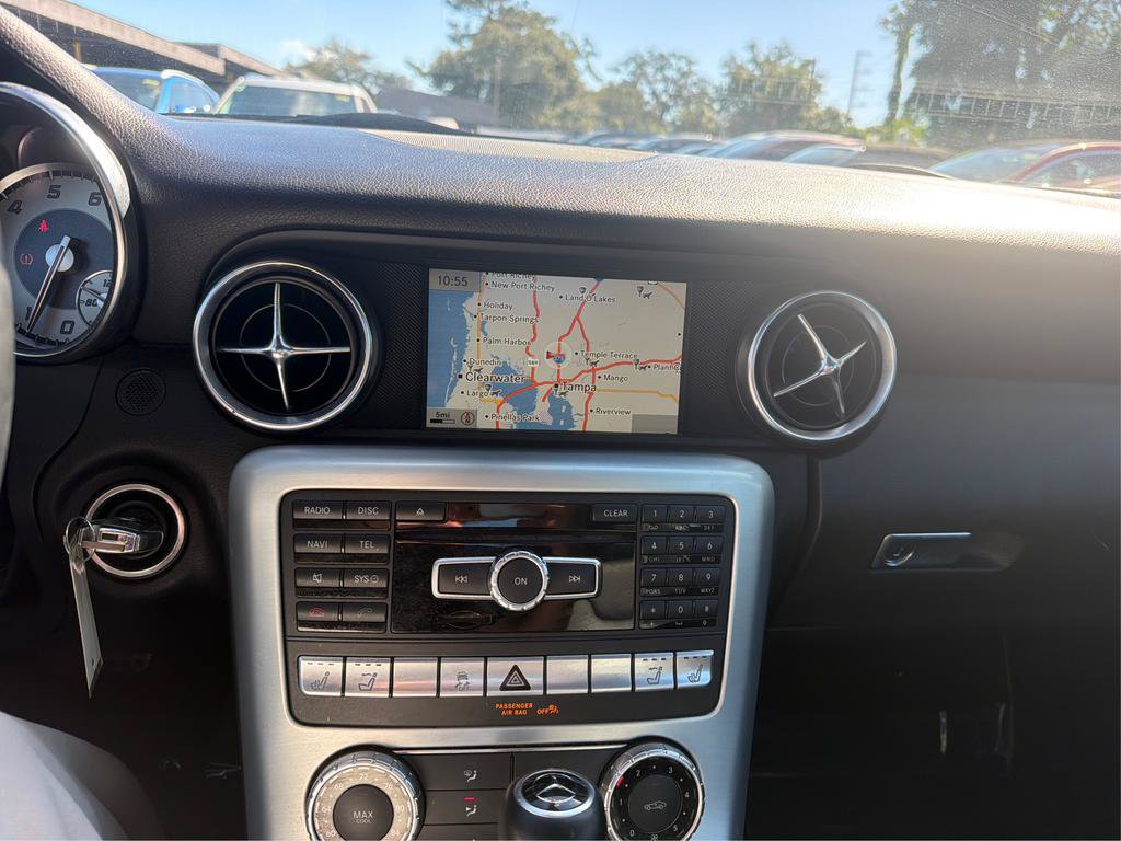 Used 2015 Mercedes-Benz SLK 250 w/ Premium Package image 13
