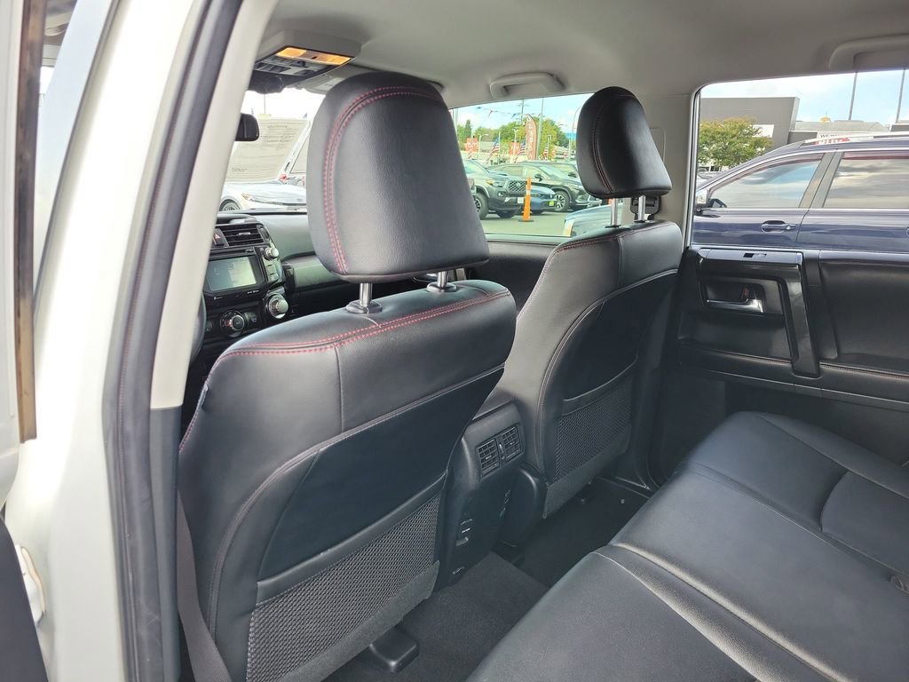 Used 2019 Toyota 4Runner TRD Off-Road Premium AWD/4WD image 15