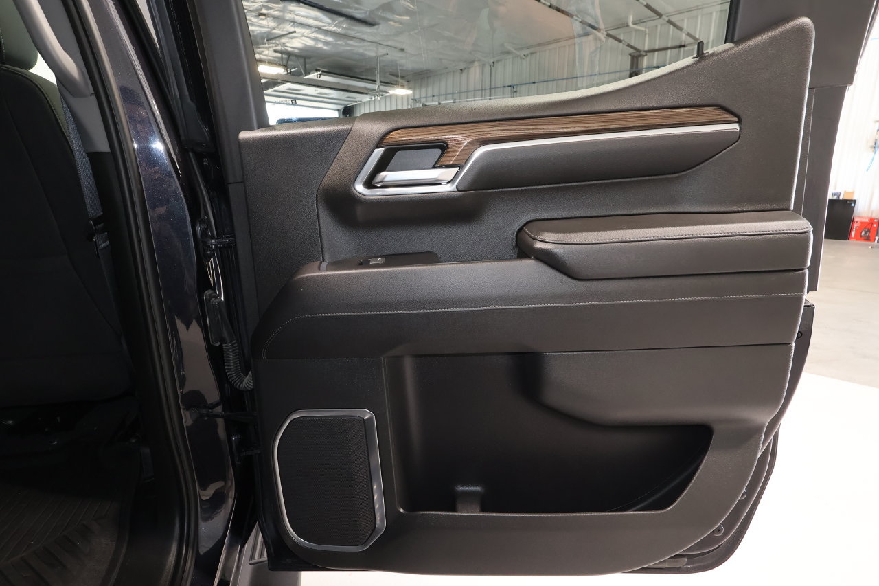 Certified 2023 Chevrolet Silverado 1500 LT Trail Boss w/ LPO, Dark Essentials Package AWD/4WD image 20