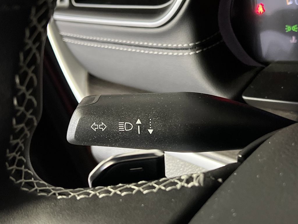 New 2025 Jeep Grand Cherokee Limited w/ Black Appearance Package image 19