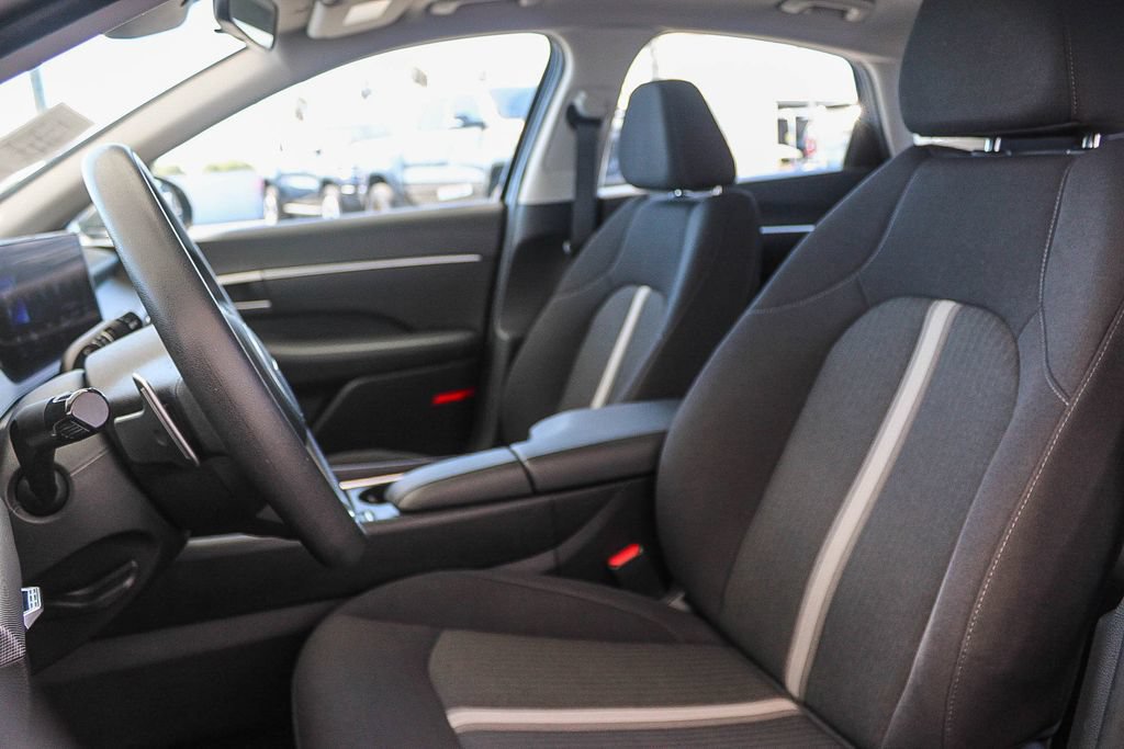 Used 2024 Hyundai Sonata SEL FWD image 18