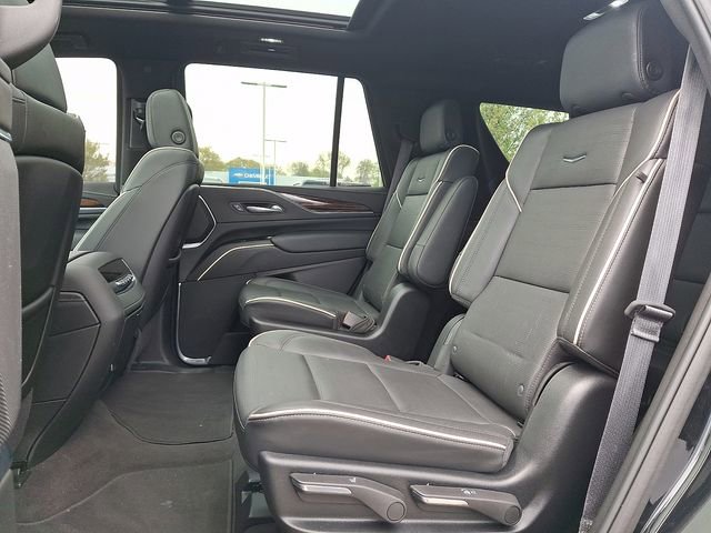 Certified 2024 Cadillac Escalade Premium Luxury w/ Performance Package AWD/4WD image 8