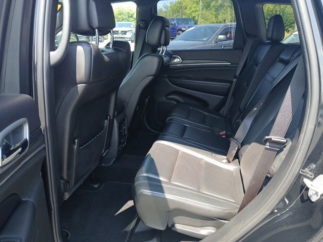 Used 2019 Jeep Grand Cherokee Limited w/ Luxury Group II AWD/4WD image 17