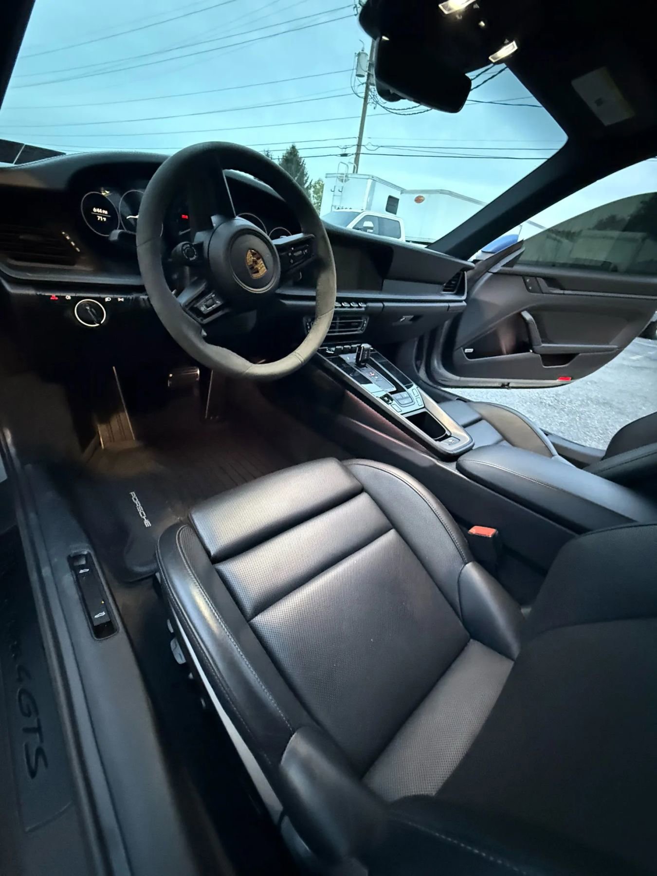 Used 2022 Porsche 911 Carrera 4 GTS image 27