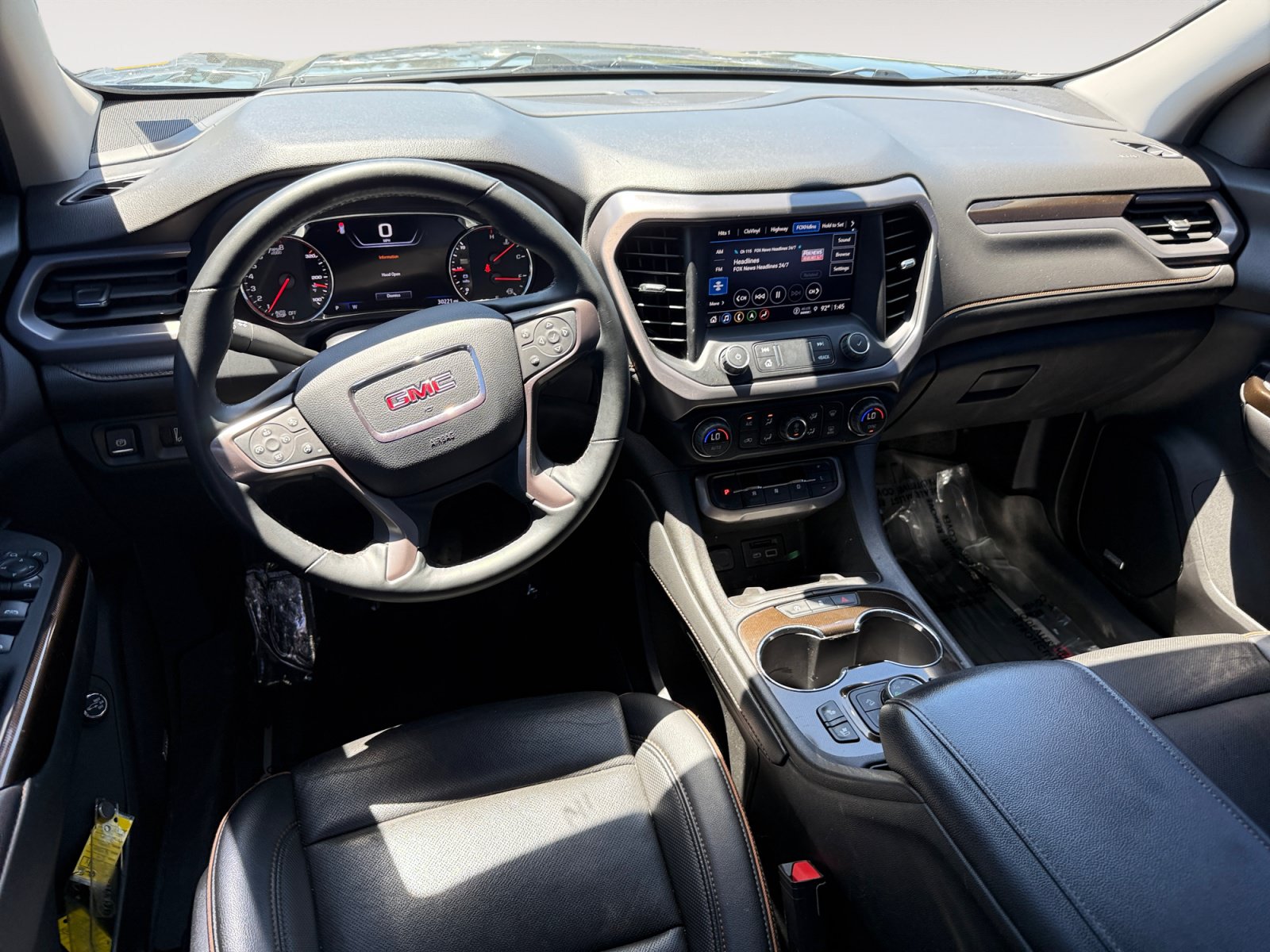 Used 2023 GMC Acadia AT4 w/ Technology Package AWD/4WD image 15