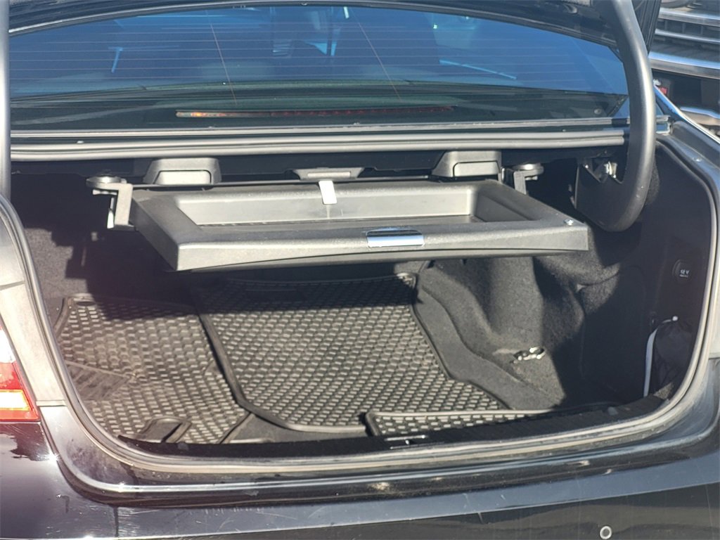 Used 2012 Mercedes-Benz E 550 4MATIC Sedan image 21