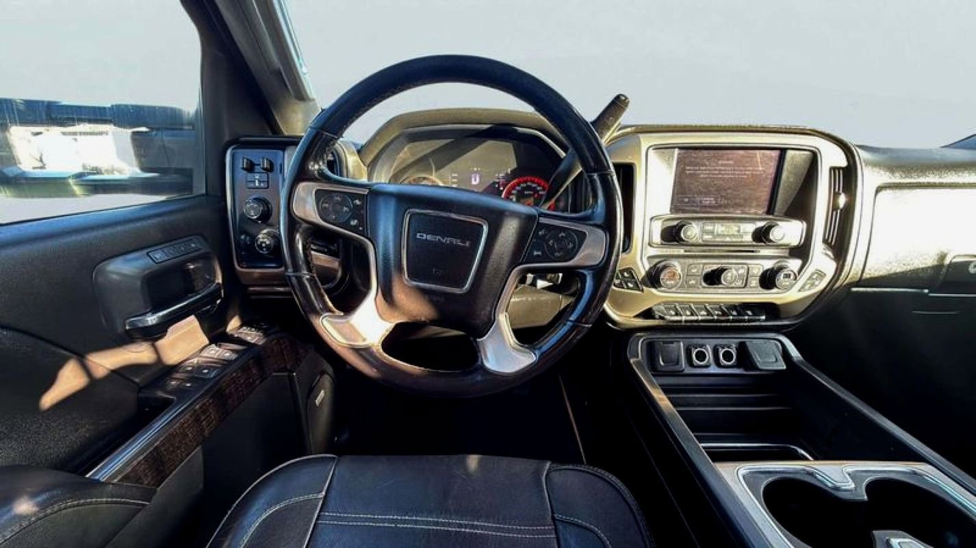 Used 2015 GMC Sierra 3500 Denali w/ Duramax Plus Package image 9