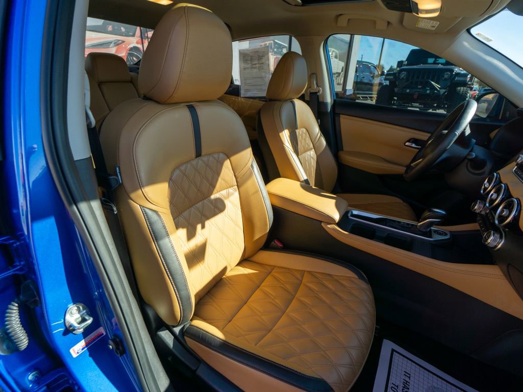 Used 2023 Nissan Sentra SV w/ SV Premium Package image 28