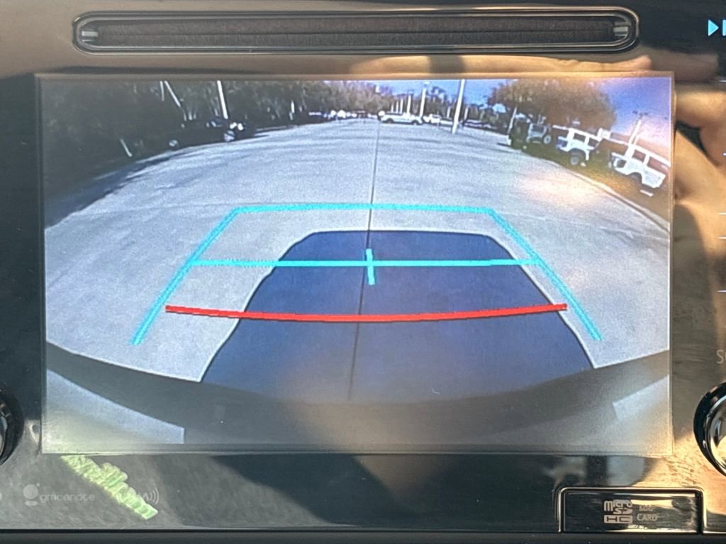 Used 2016 Toyota Tacoma TRD Sport image 26