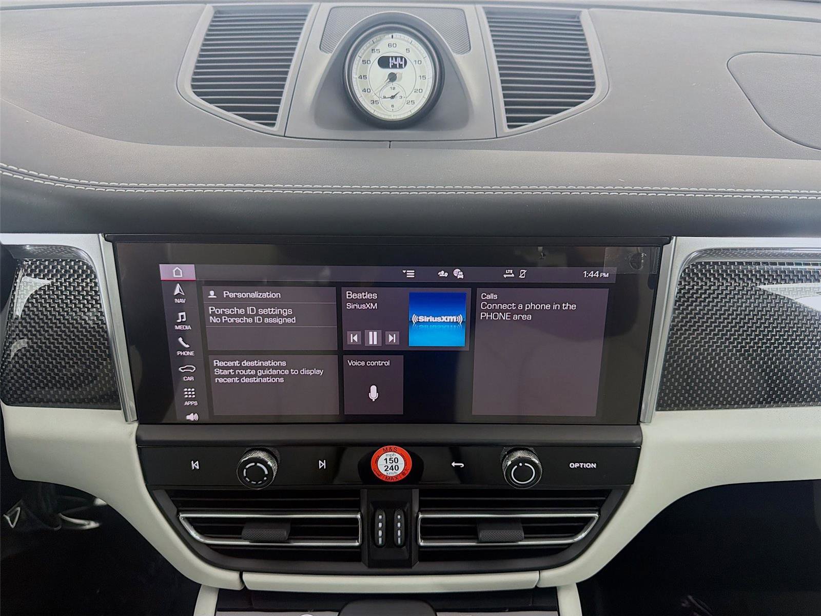 New 2026 Porsche Macan GTS image 19