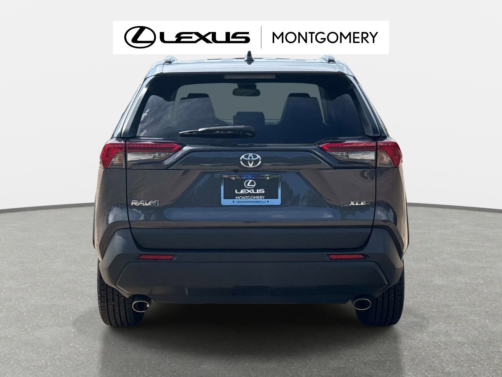 Used 2023 Toyota RAV4 XLE Premium FWD image 4