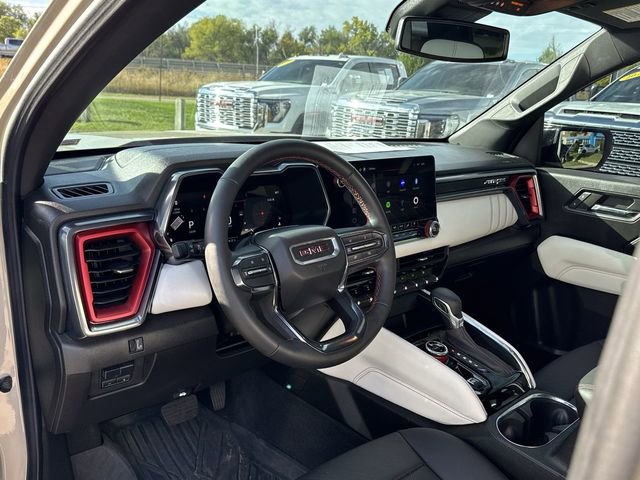 Used 2024 GMC Canyon AT4X image 23
