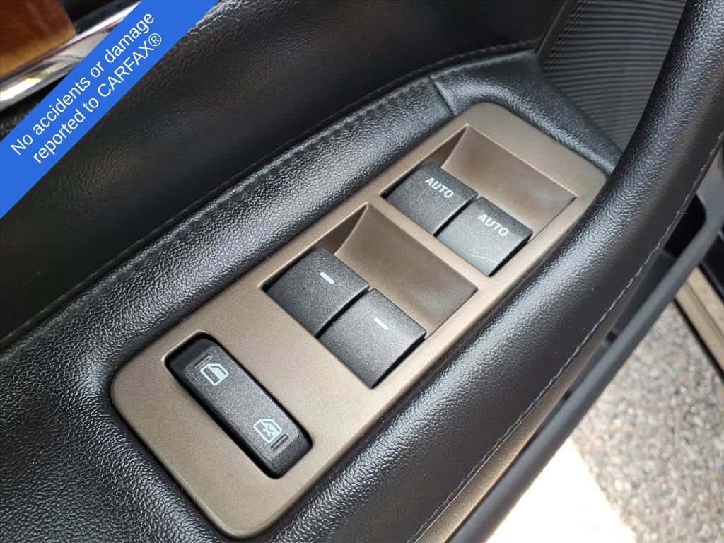 Used 2013 Lincoln MKX AWD image 17